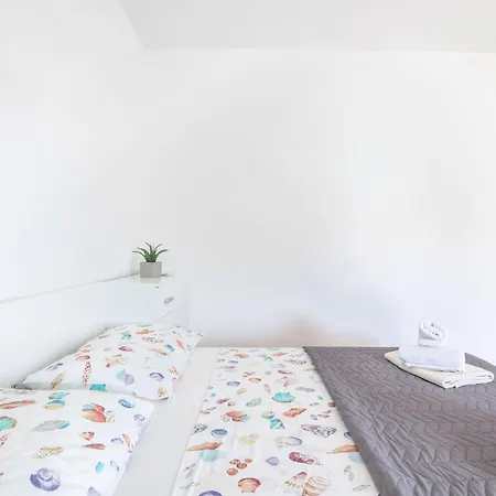 Apartments Ivo * Makarska