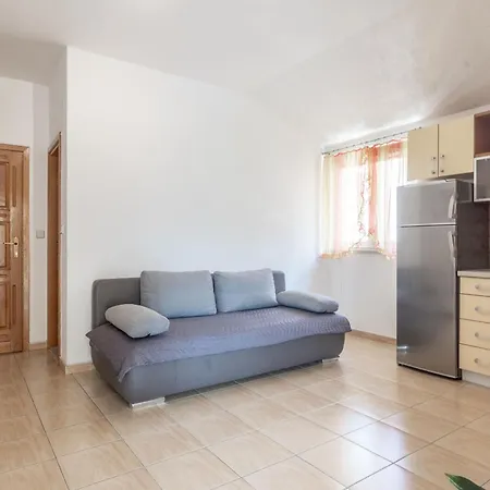 Apartments Ivo Makarska