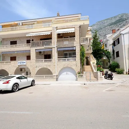 Apartment Pero Makarska