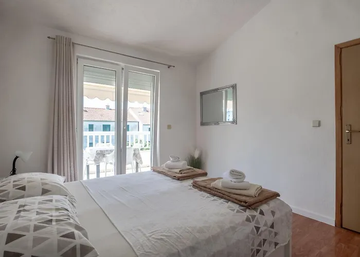 Apartments Ivo Makarska