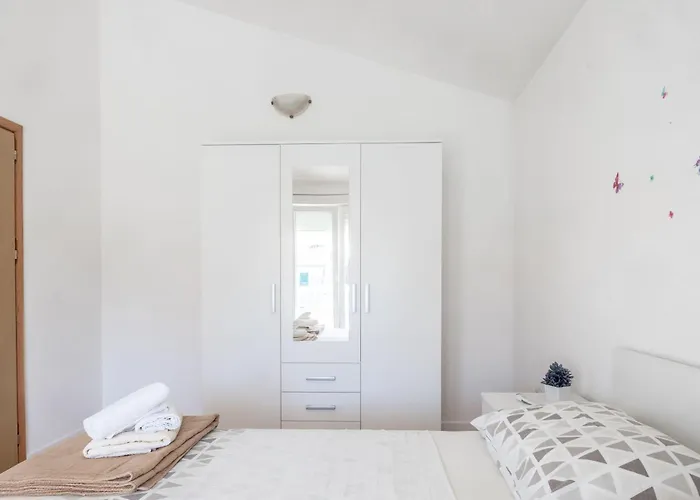 Apartments Ivo * Makarska