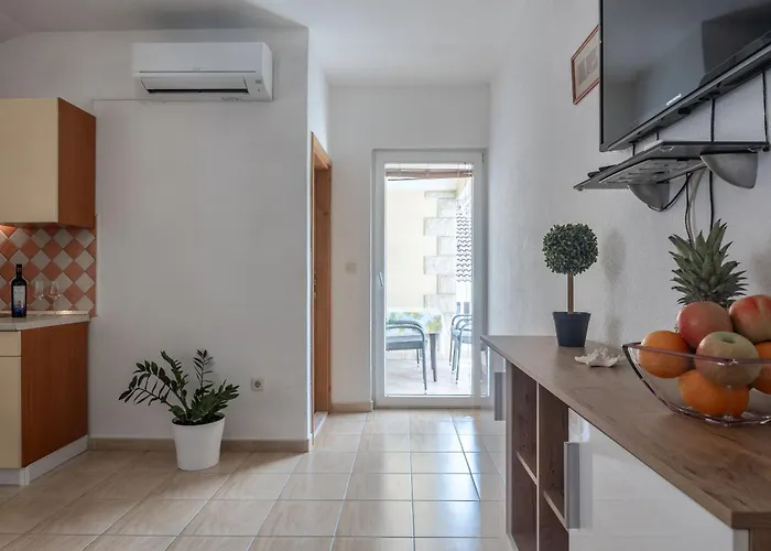 Apartments Ivo * Makarska